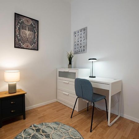 Experience Fresh Comfort In Our Brand-New Apartment In Vienna'S 17Th District 외부 사진